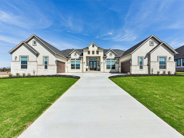 1008 Doelling DR, Florence, TX 76527