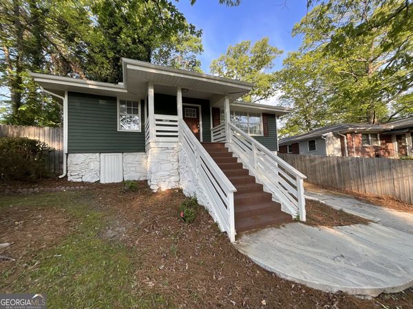 136 Victor Circle NW, Atlanta, GA 30314