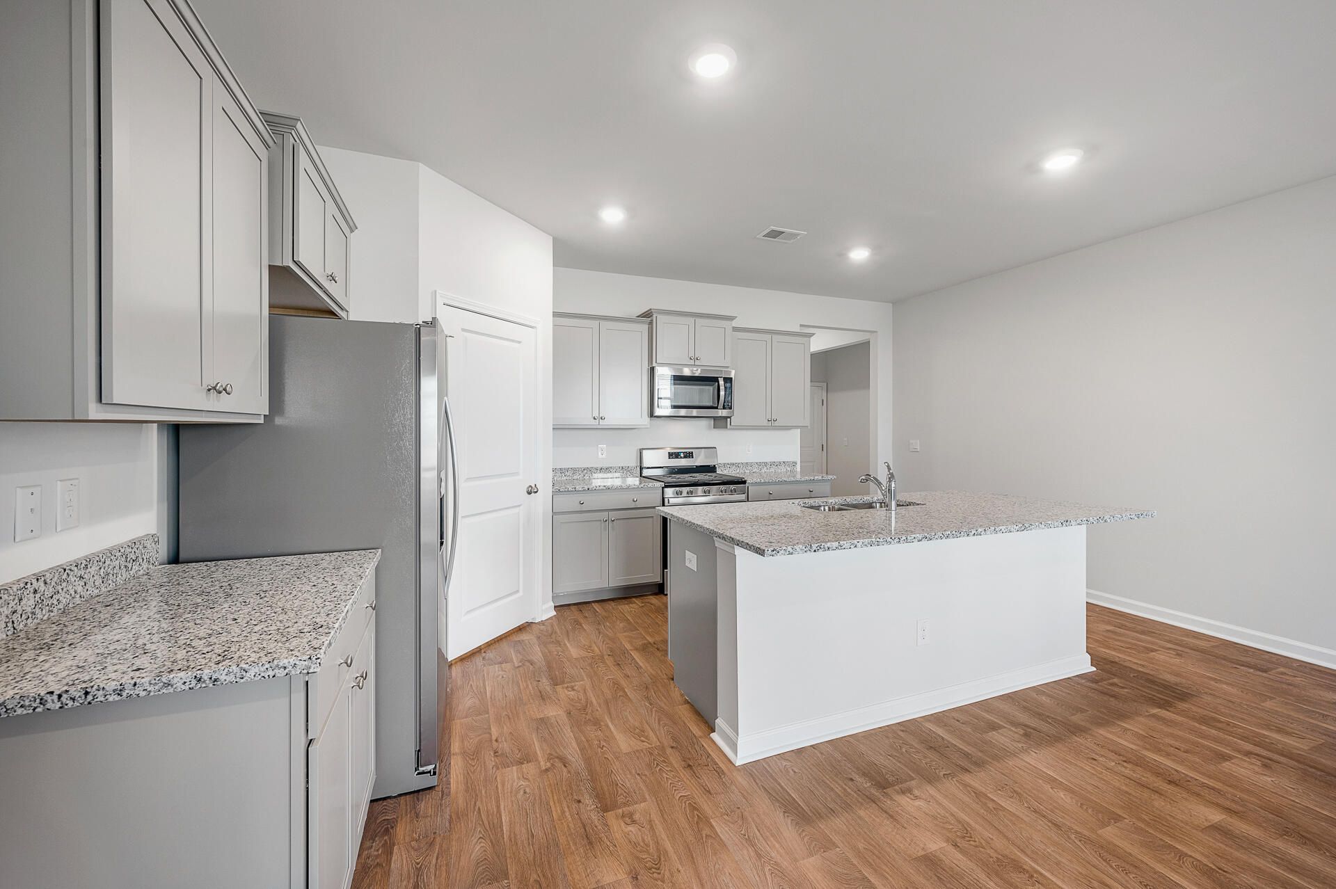 186 Lagoona Drive Photo 10