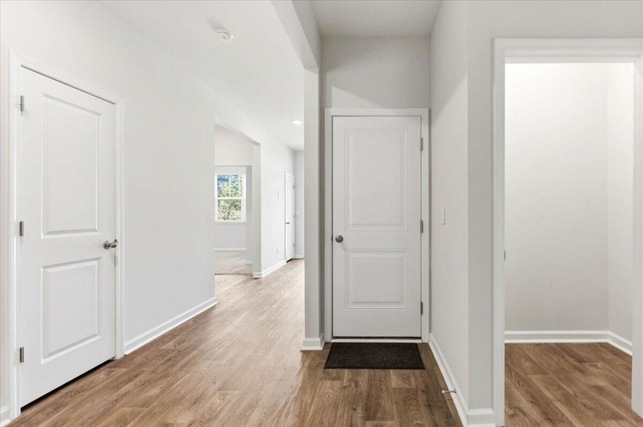 186 Lagoona Drive Photo 11