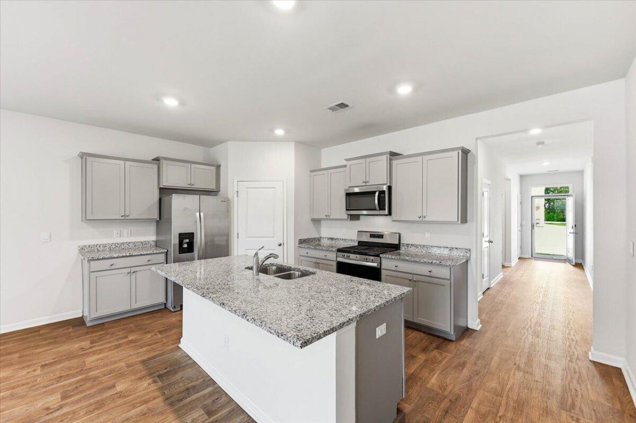 186 Lagoona Drive Photo 16
