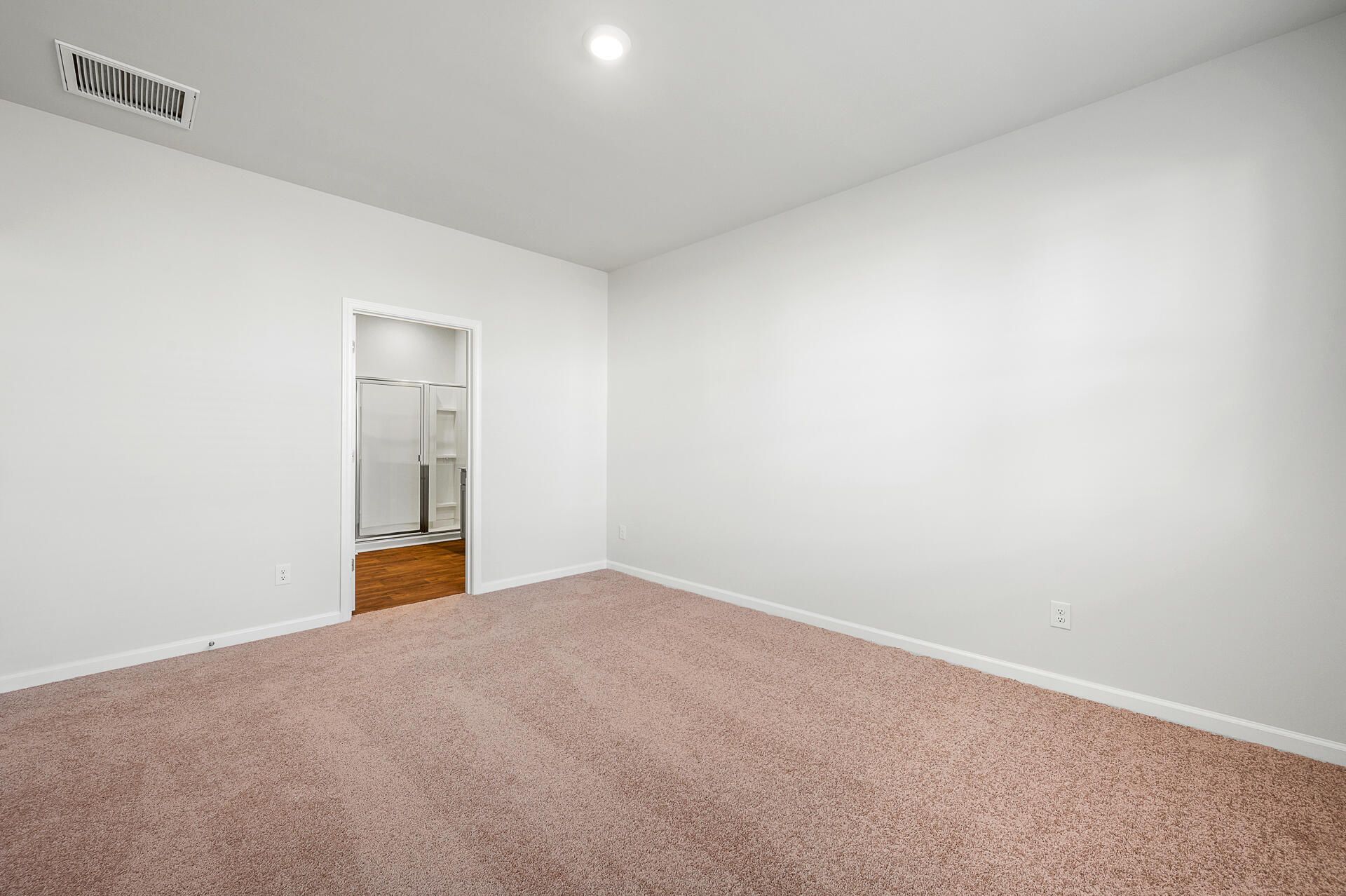 186 Lagoona Drive Photo 17