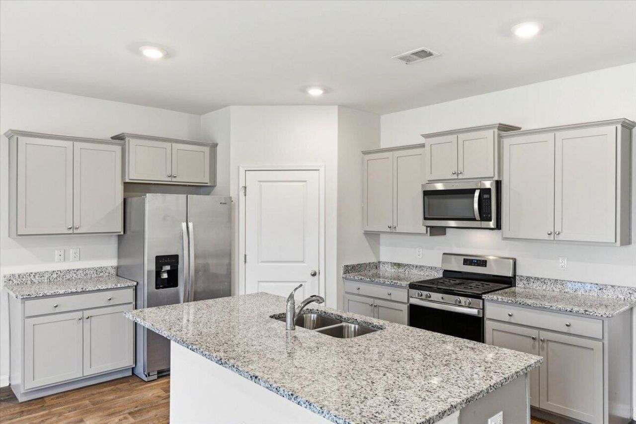 186 Lagoona Drive Photo 18