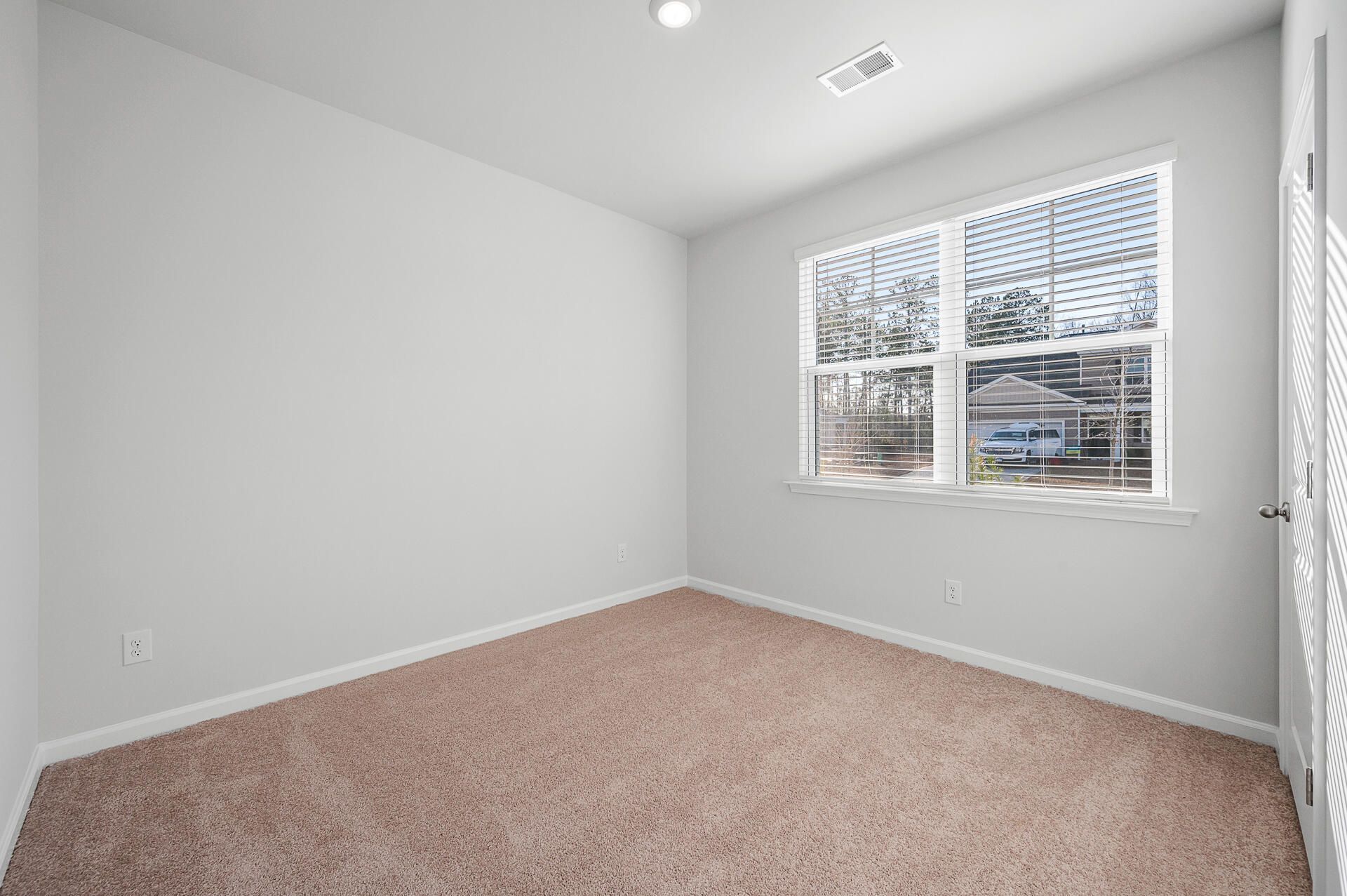 186 Lagoona Drive Photo 18