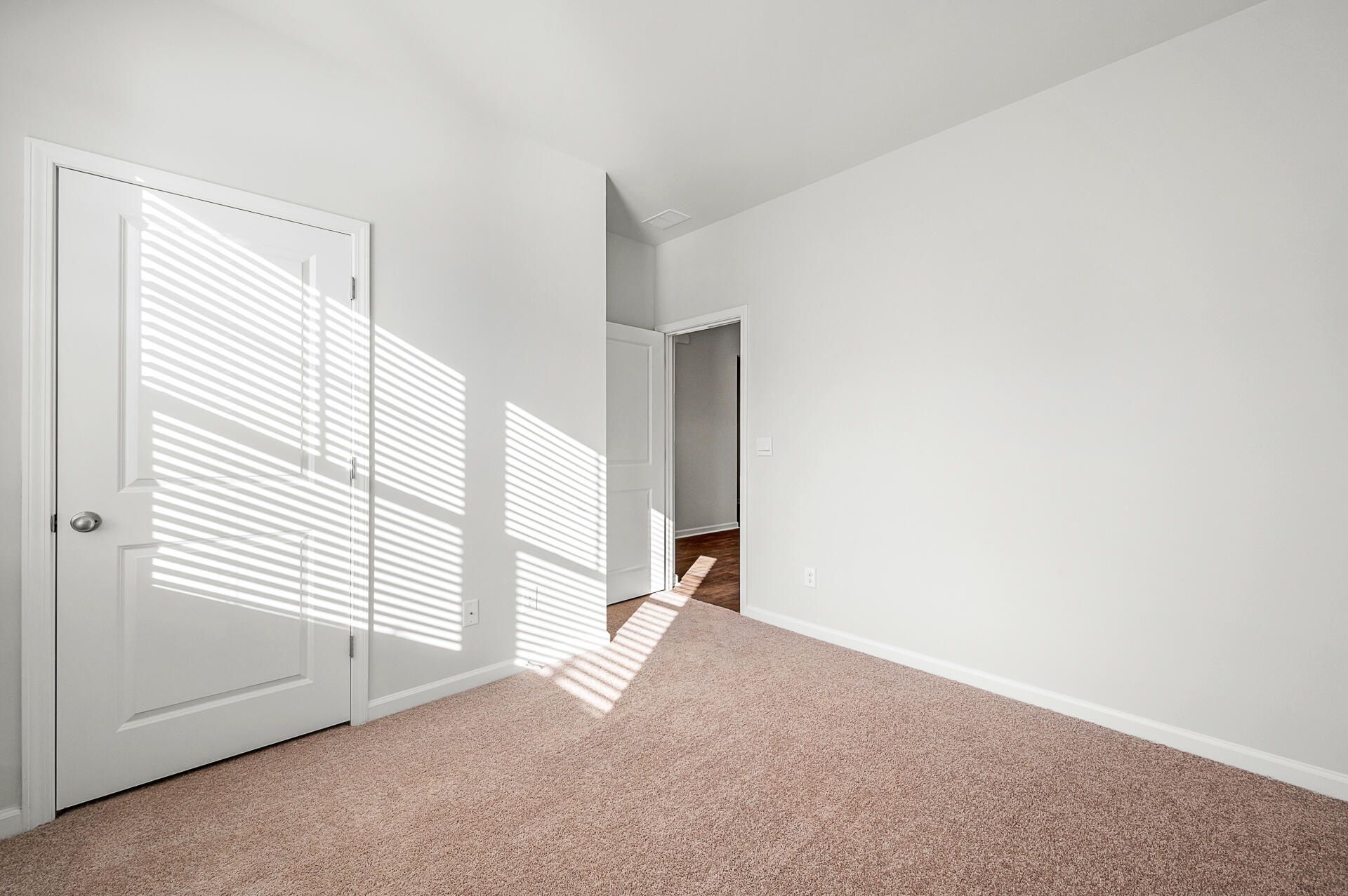 186 Lagoona Drive Photo 21