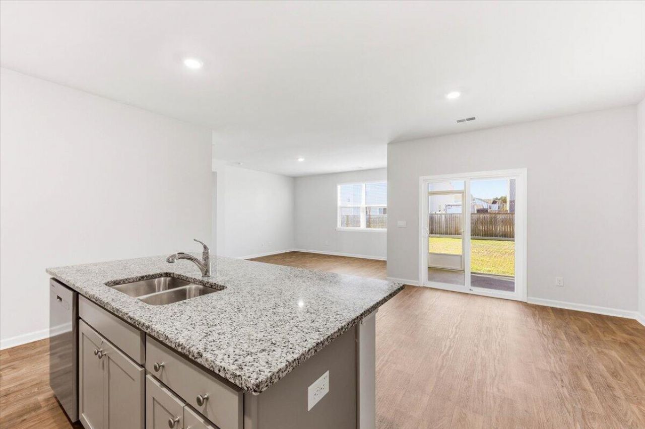 186 Lagoona Drive Photo 22