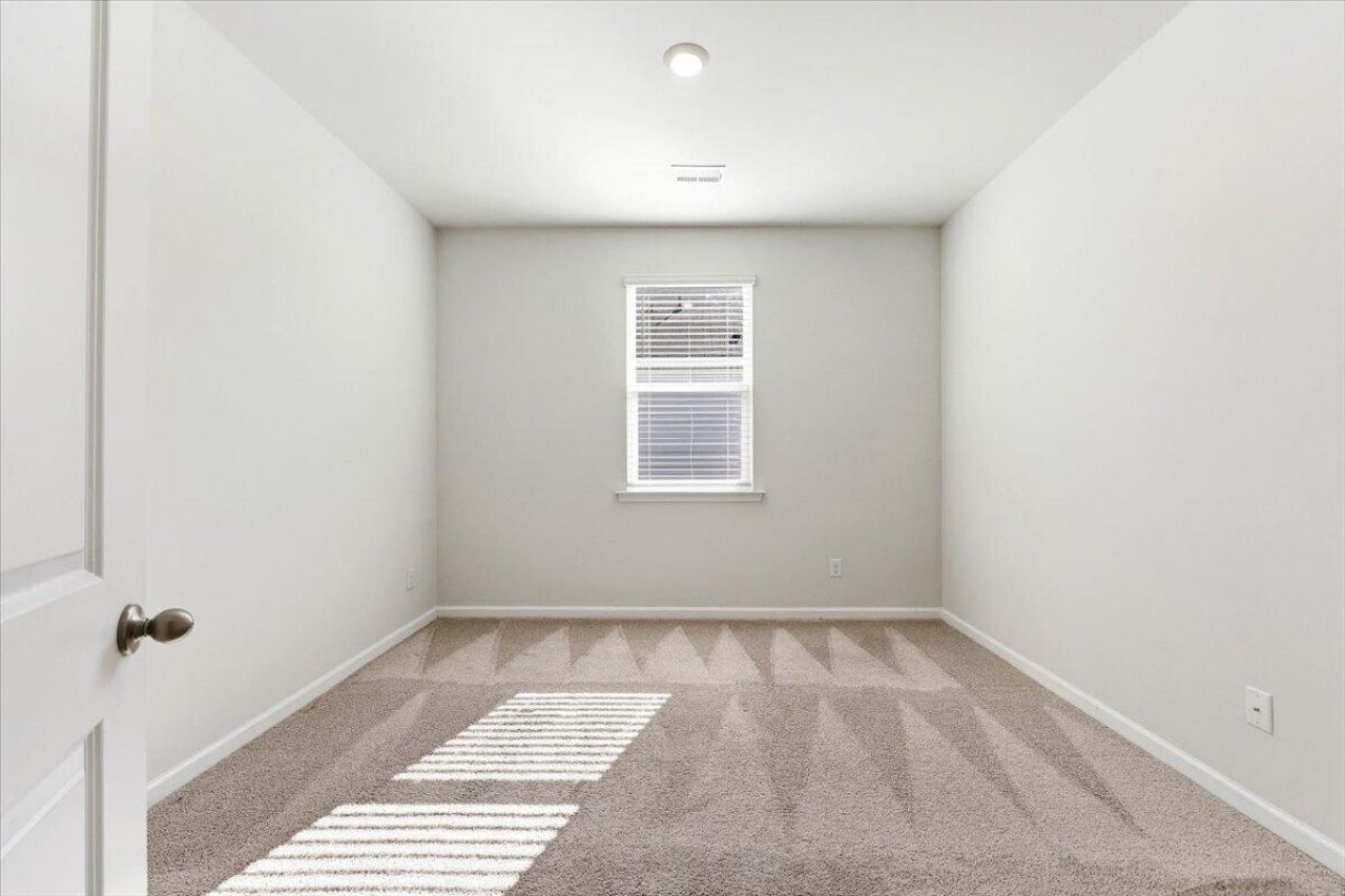 186 Lagoona Drive Photo 26