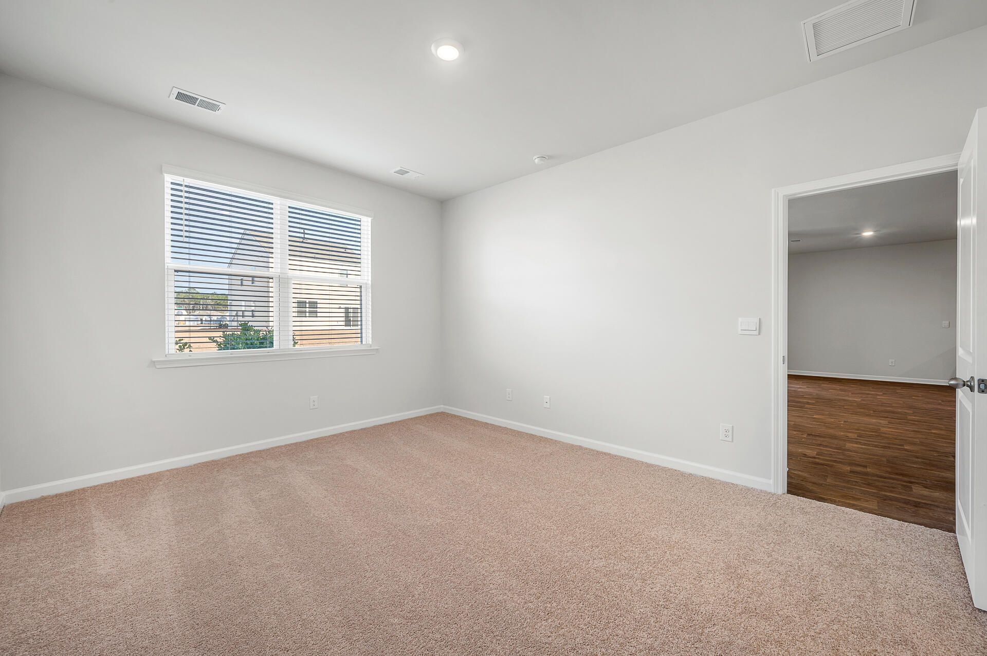 186 Lagoona Drive Photo 27