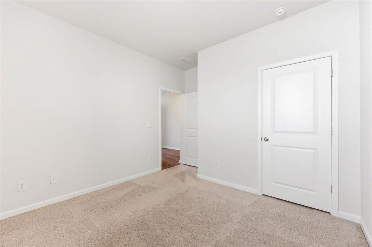 186 Lagoona Drive Photo 29