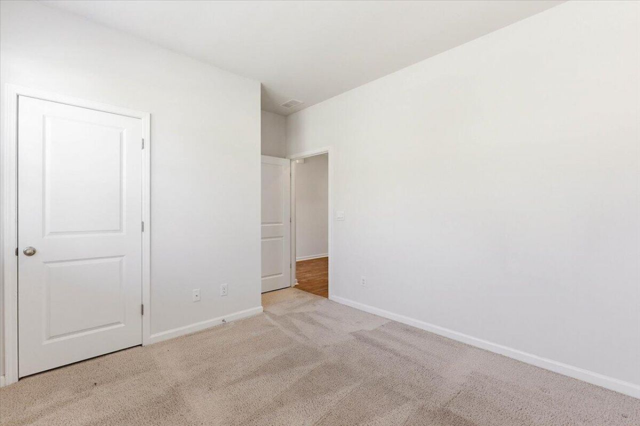 186 Lagoona Drive Photo 31