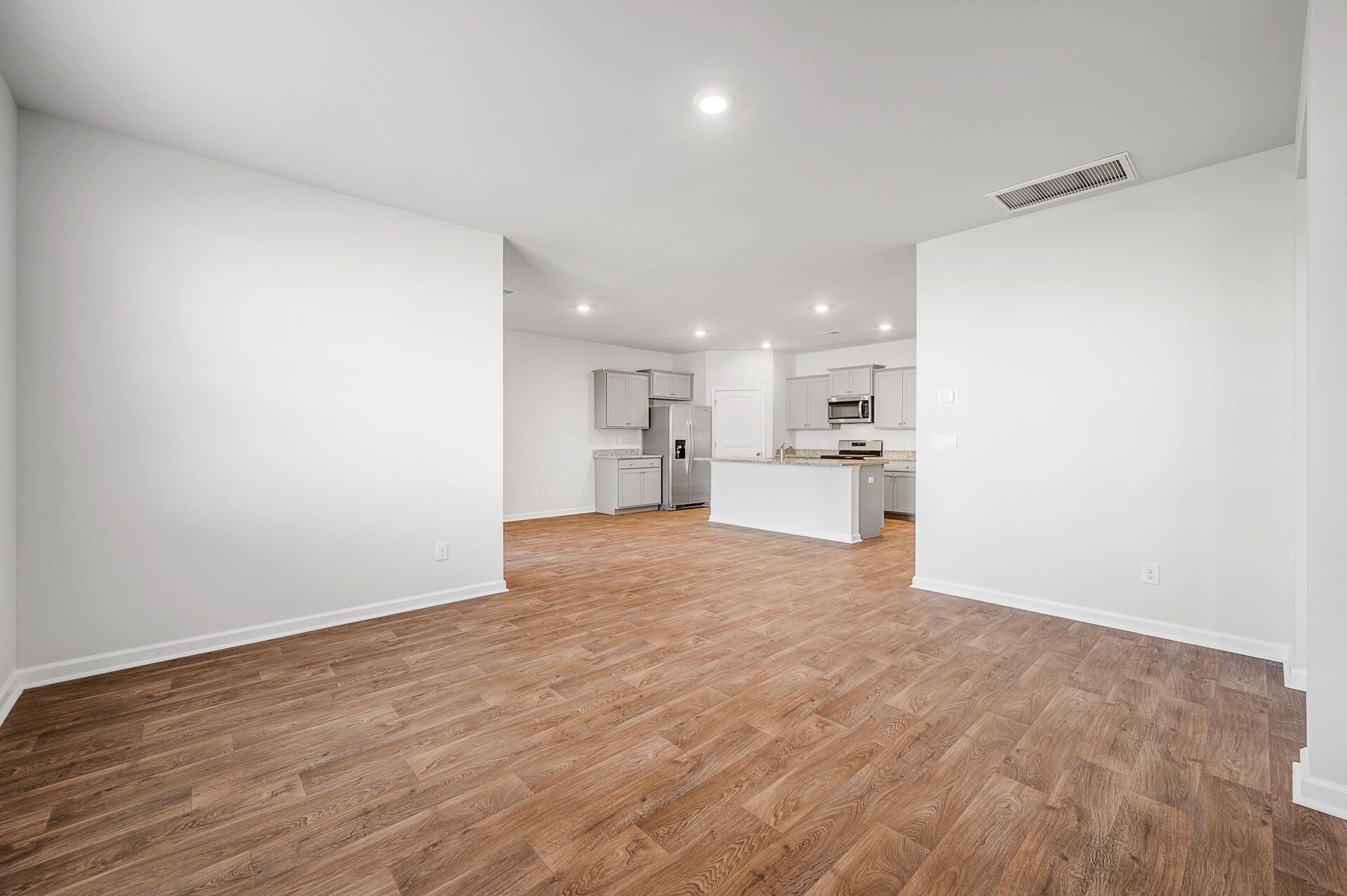 186 Lagoona Drive Photo 5