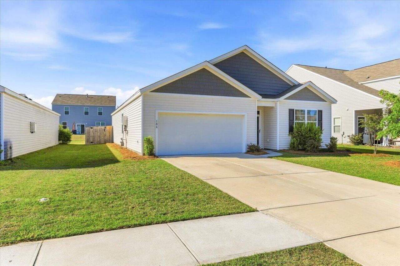 186 Lagoona Drive Photo 8