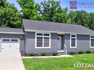 240 Plum Point Rd- Cottage 13, Himrod, NY 14842