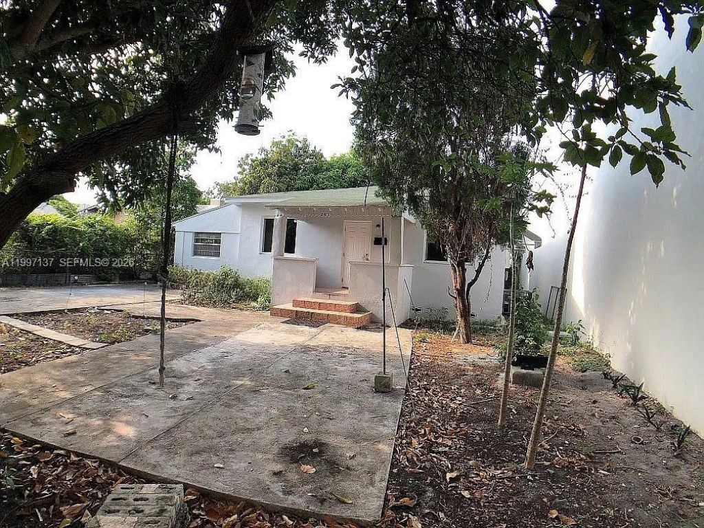 361 NE 57th St, Miami, FL 33137 Photo
