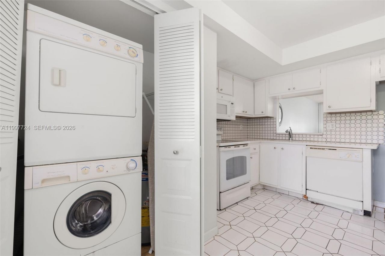 1480 NW 80th Ave , Unit 304, Margate, FL 33063 Photo