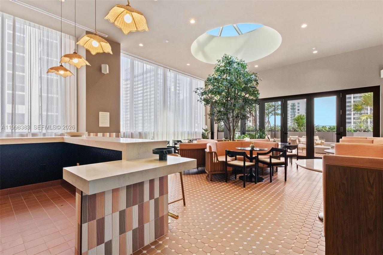 11 NE 6, Unit 2108, Miami, FL 33132 Photo