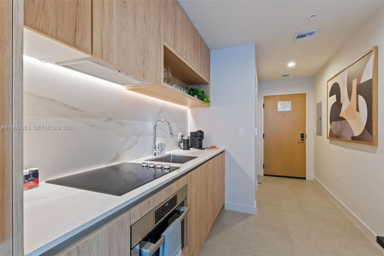 11 NE 6, Unit 2108, Miami, FL 33132 Photo