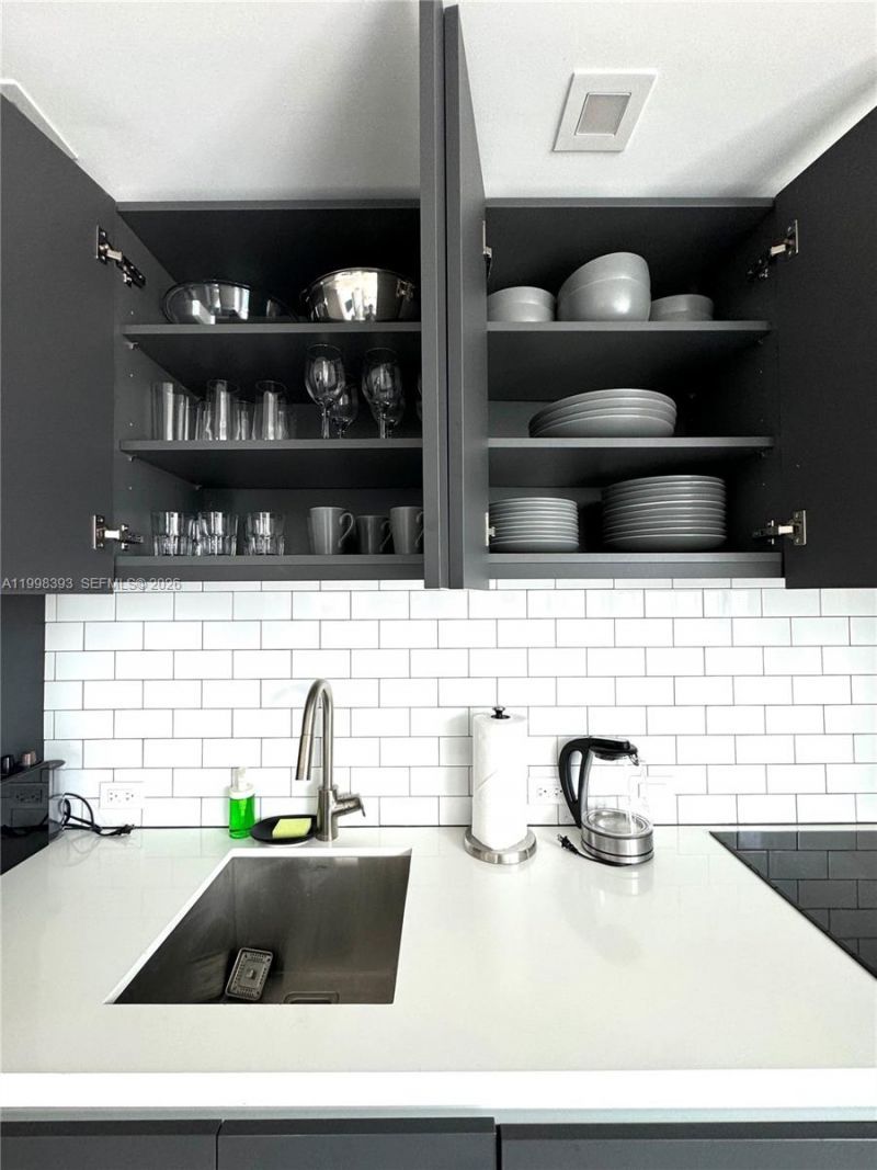 227 NE 2nd St, Unit 2306, Miami, FL 33132 Photo