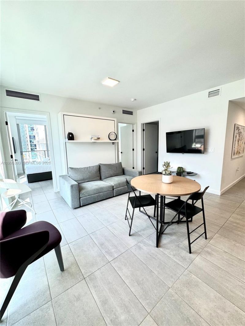 227 NE 2nd St, Unit 2306, Miami, FL 33132 Photo