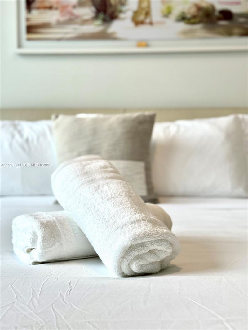 227 NE 2nd St, Unit 2306, Miami, FL 33132 Photo