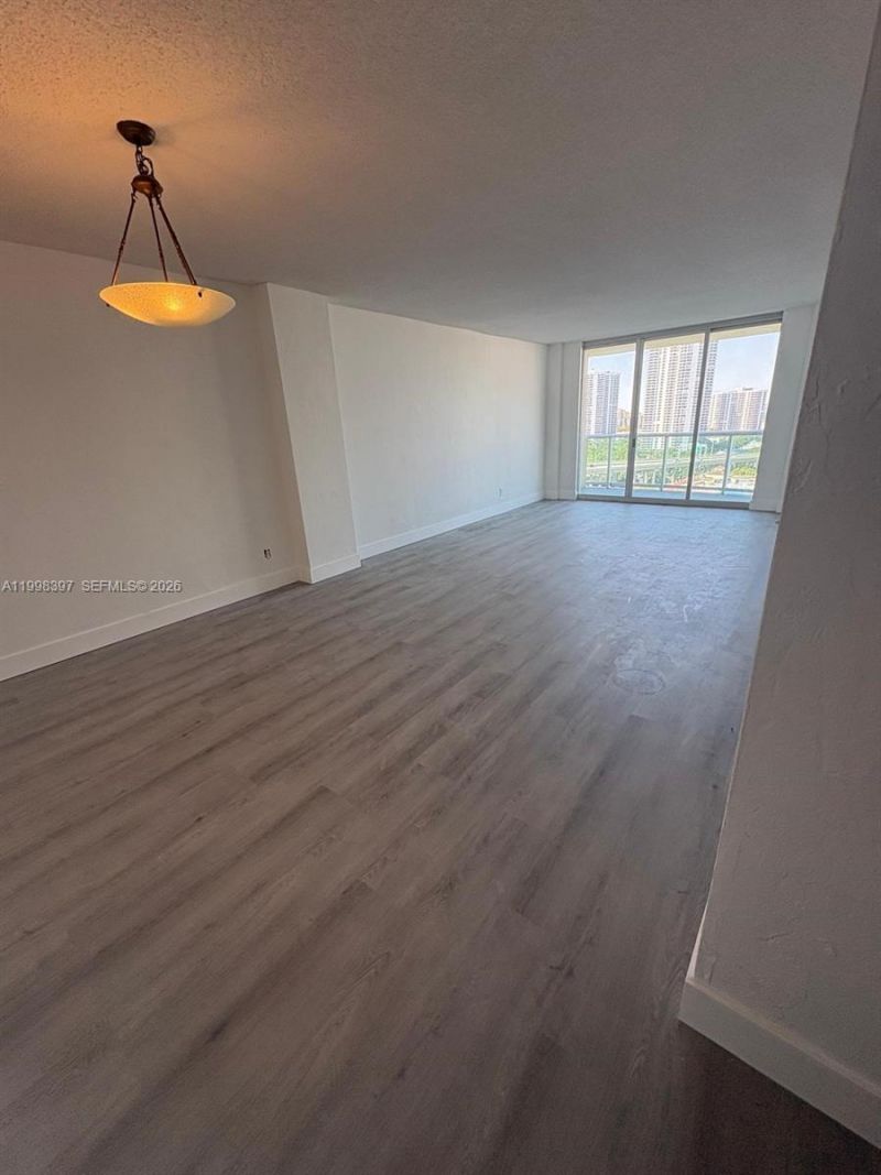 19390 Collins Ave, Unit 1623, Sunny Isles Beach, FL 33160 Photo