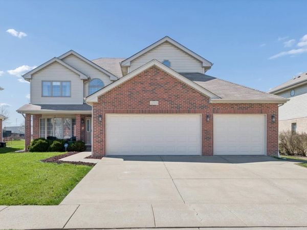 22124 Meadow Lake Place, Richton Park, IL 60471