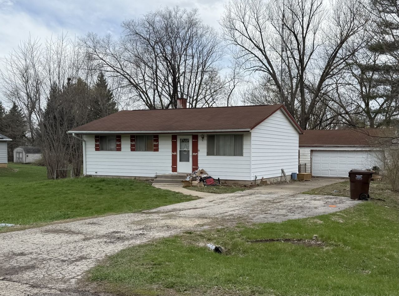 5847 Kirkwood Drive, Rockford, IL 61109 Main Photo