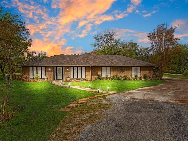 110 Bois D Arc Street, Tom Bean, TX 75491