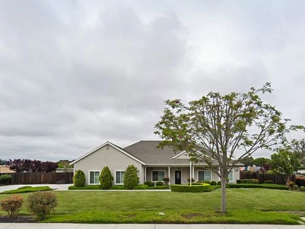 254 Rosebud Avenue, Hollister, CA 95023