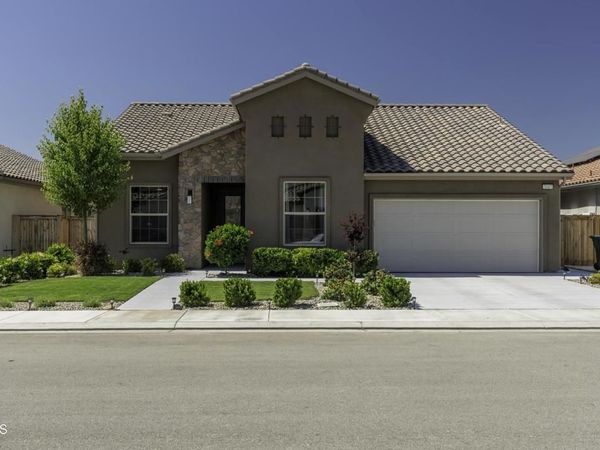 3317 Whispering Forest Lane, Shafter, CA 93263