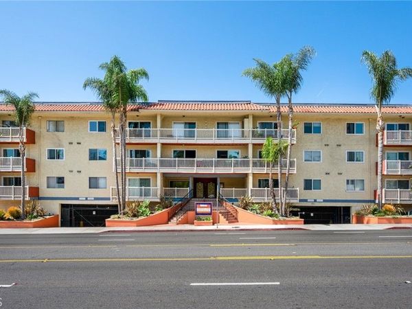 1707 Pacific Coast Highway, Unit 413, Hermosa Beach, CA 90254