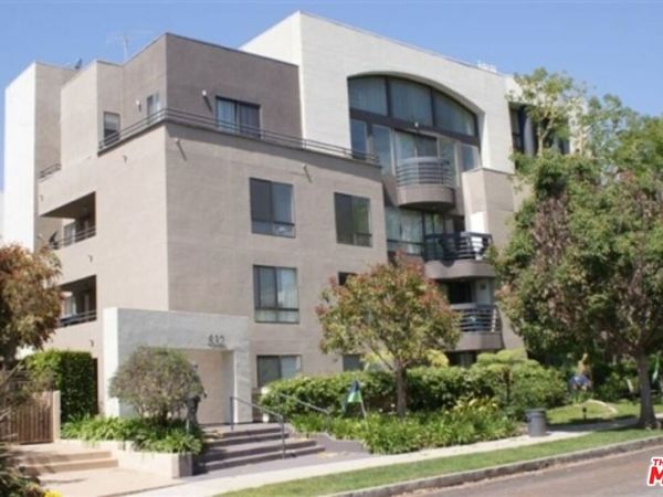 832 3rd Street, Unit 203, Santa Monica, CA 90403