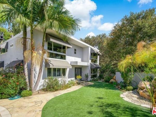 1068 Casiano Road, Los Angeles, CA 90077