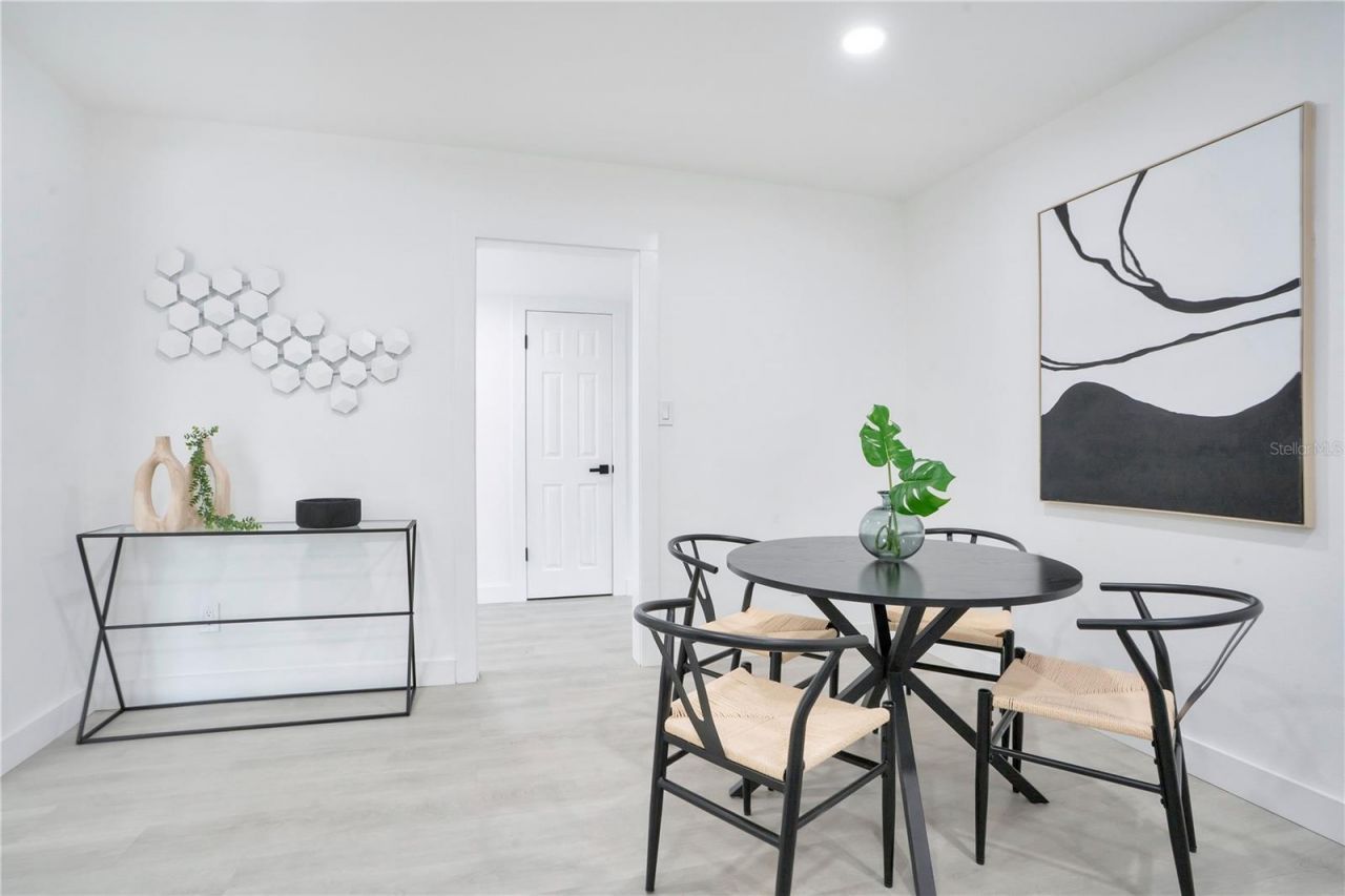 3925 De Kalb Drive, Orlando, FL 32839 Photo