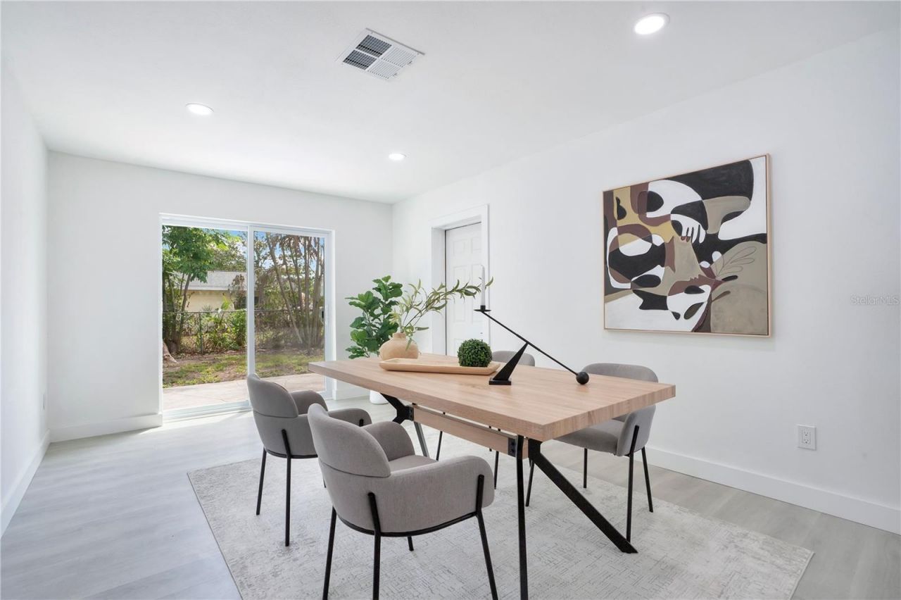 3925 De Kalb Drive, Orlando, FL 32839 Photo