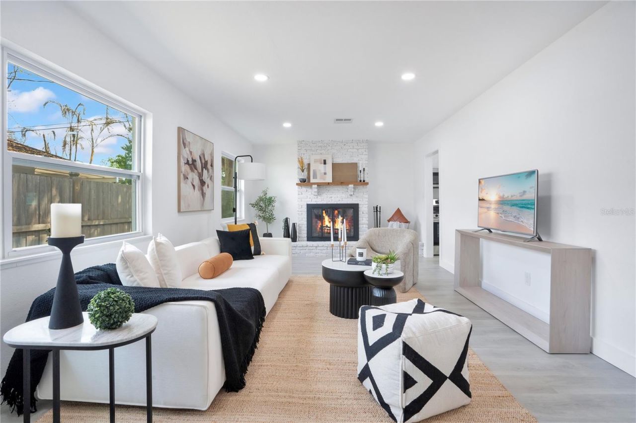 3925 De Kalb Drive, Orlando, FL 32839 Photo