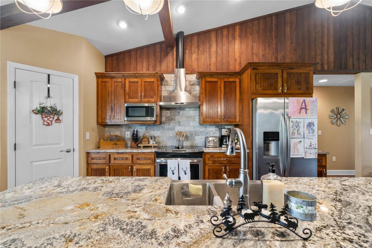 4639 SW Wilson Springs Road, Fort White, FL 32038 Photo