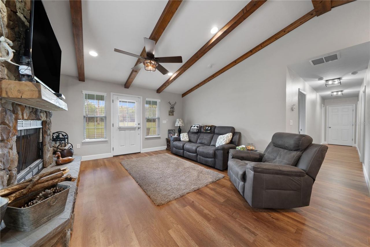 4363 SW Wilson Springs Road , Fort White, FL 32038 Photo