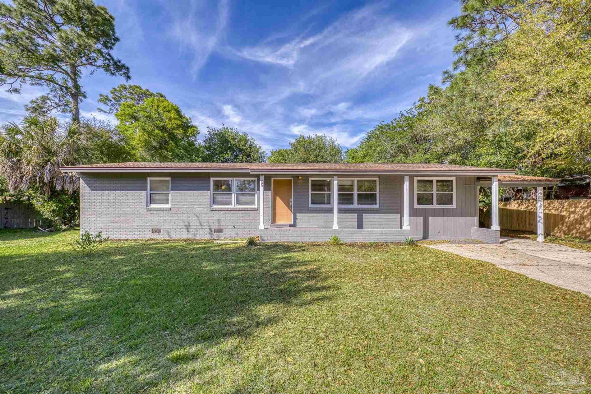 3740 Summer Dr, Pensacola, FL 32504 Main Photo