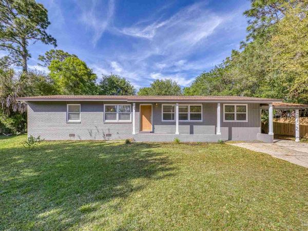 3740 Summer Dr, Pensacola, FL 32504