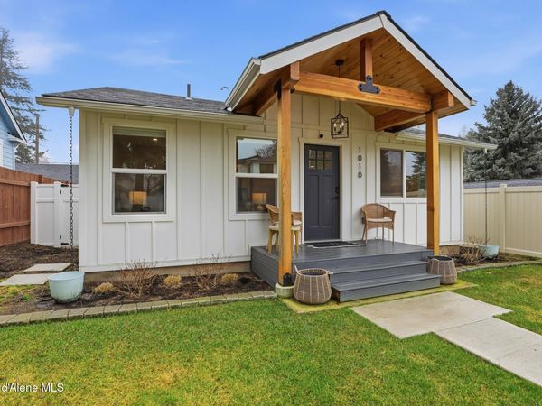 1010 E Pine AVE , Coeur d'Alene, ID 83814