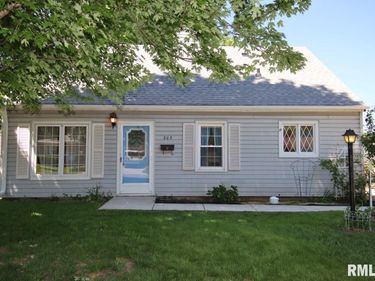 305 MANOR Street, Pekin, IL 61554