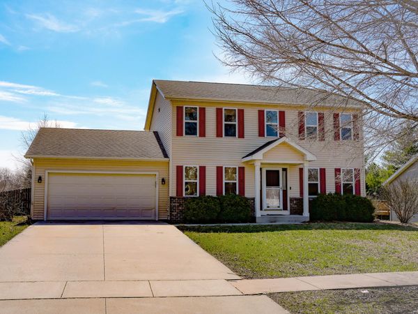 1040 Center St, Lake Mills, WI 53551