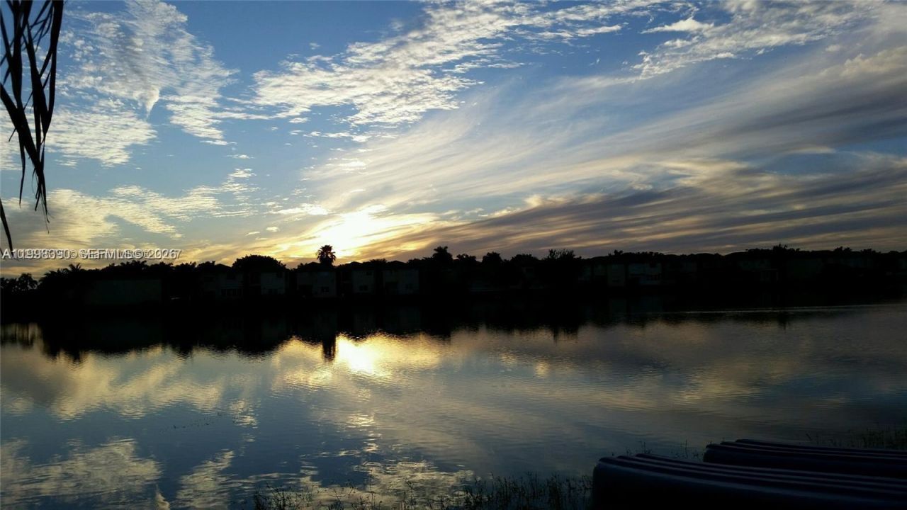 6814 NW 107th Pl, Doral, FL 33178 Photo