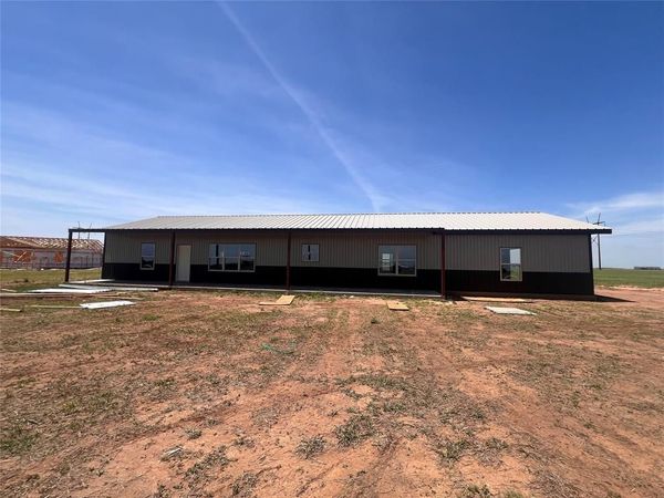 2097 PR 4282, Hawley, TX 79525