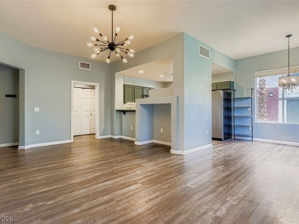 39 E Agate Avenue , Unit 208, Las Vegas, NV 89123