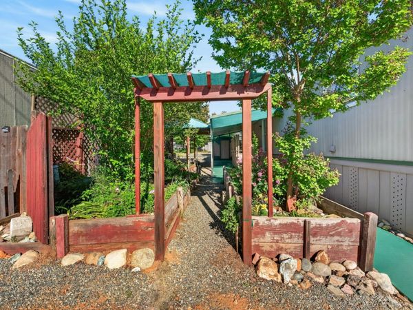 3945 Grass Valley Hwy #28, Auburn, CA 95602