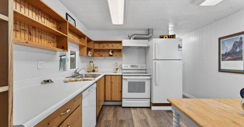 3945 Grass Valley Hwy #28, Auburn, CA 95602 Photo