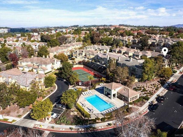 3696 Ruette De Ville, San Diego, CA 92130