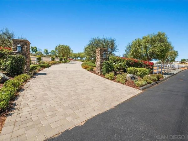 2736 Ortega Rd, Ramona, CA 92065